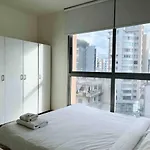 Modern 3Br Apt Next To Hotel Dieu