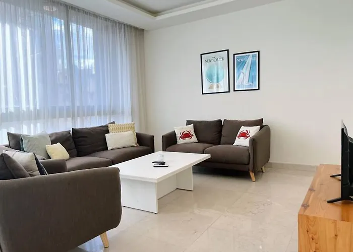 Modern 3Br Apt Next To Hotel Dieu