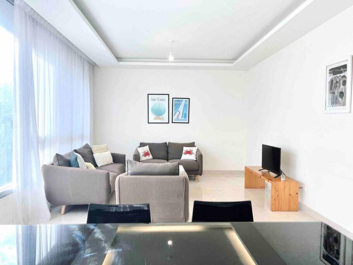 Modern 3br Next To Dieu *